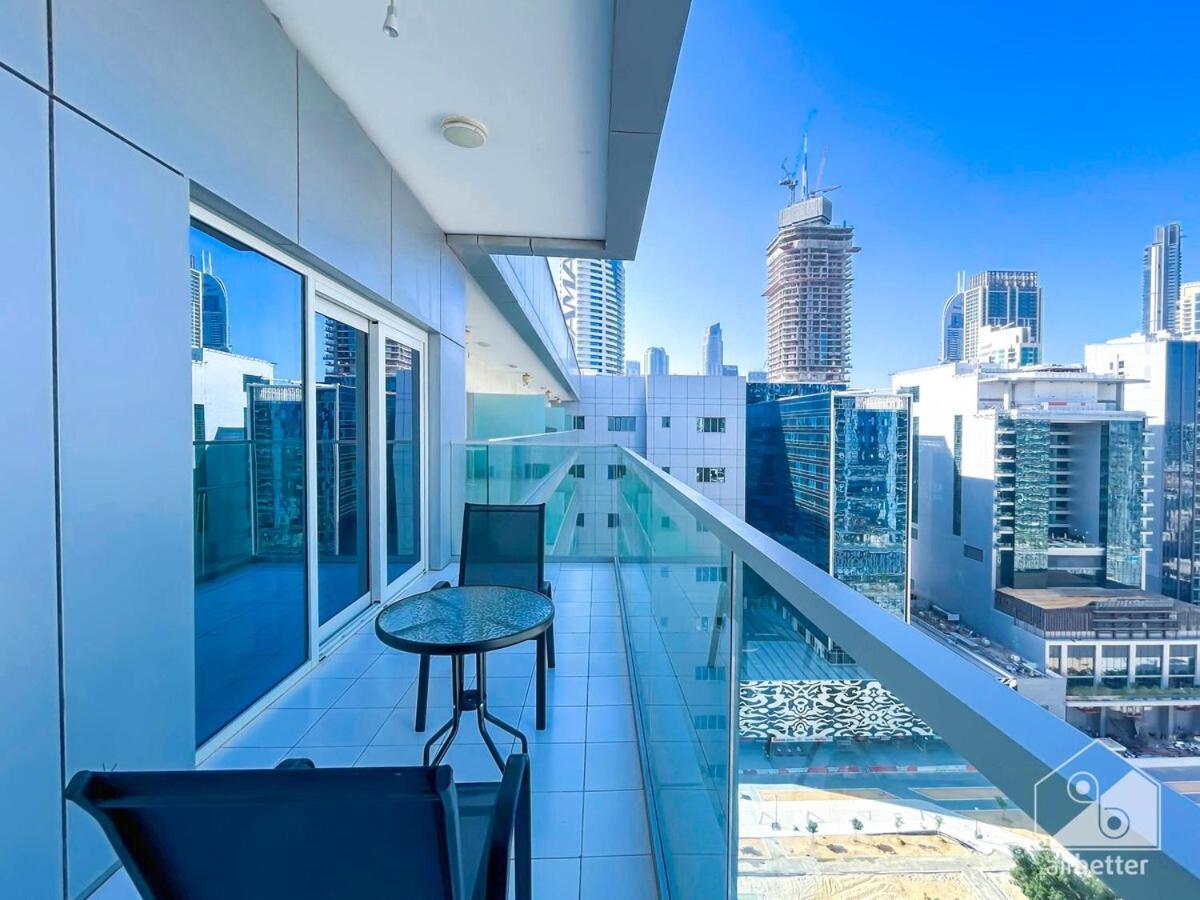 Luxury Stay At Damac Majestine With Balcony & Views Dubai Exterior foto