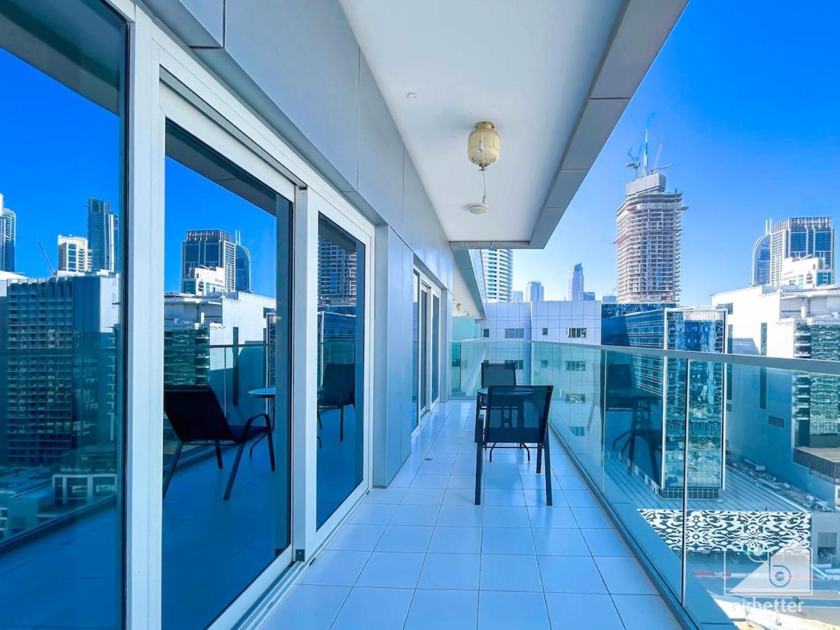 Luxury Stay At Damac Majestine With Balcony & Views Dubai Exterior foto