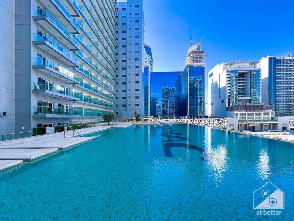 Luxury Stay At Damac Majestine With Balcony & Views Dubai Exterior foto