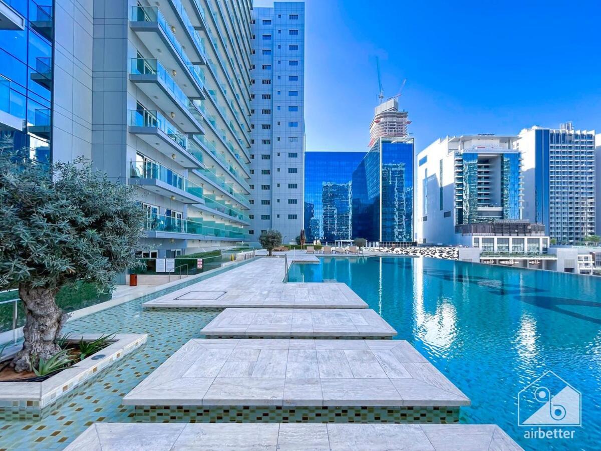 Luxury Stay At Damac Majestine With Balcony & Views Dubai Exterior foto