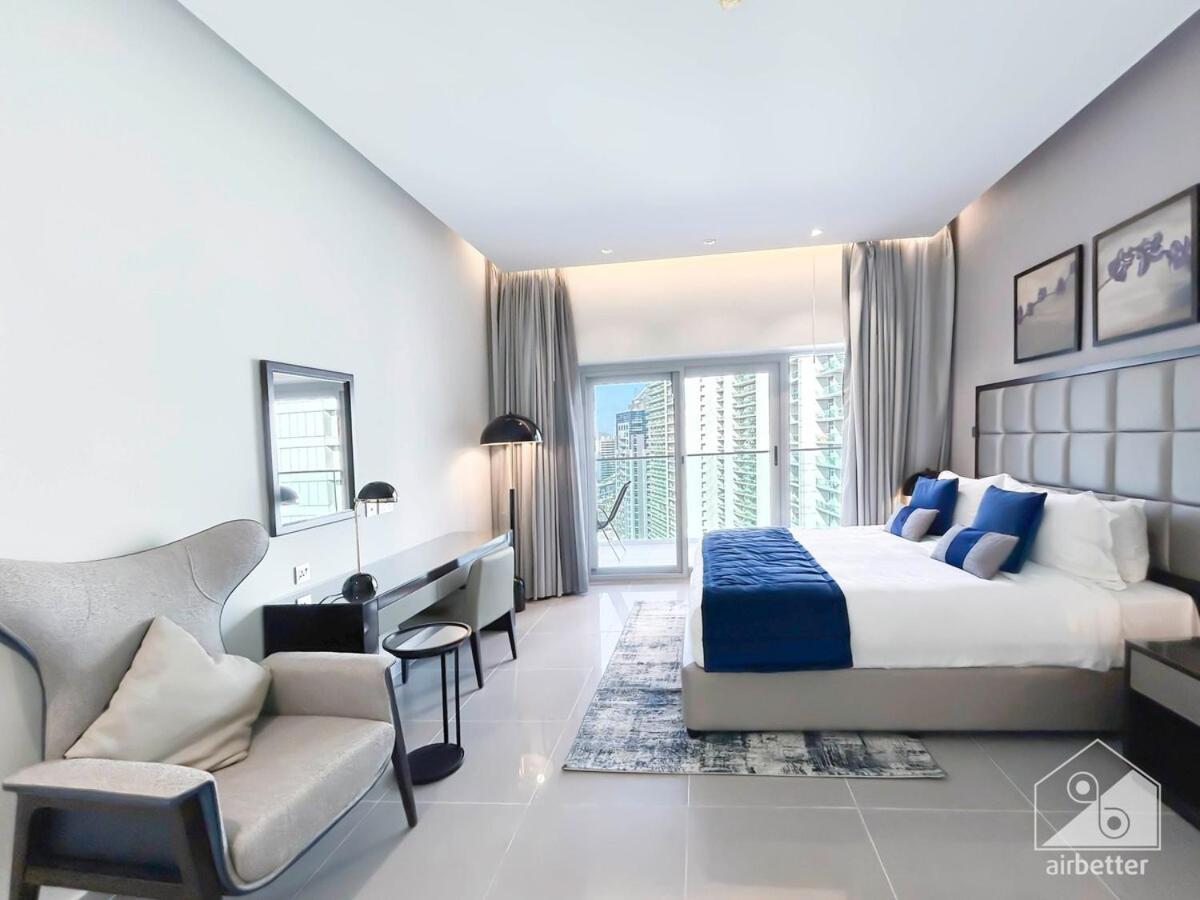 Luxury Stay At Damac Majestine With Balcony & Views Dubai Exterior foto