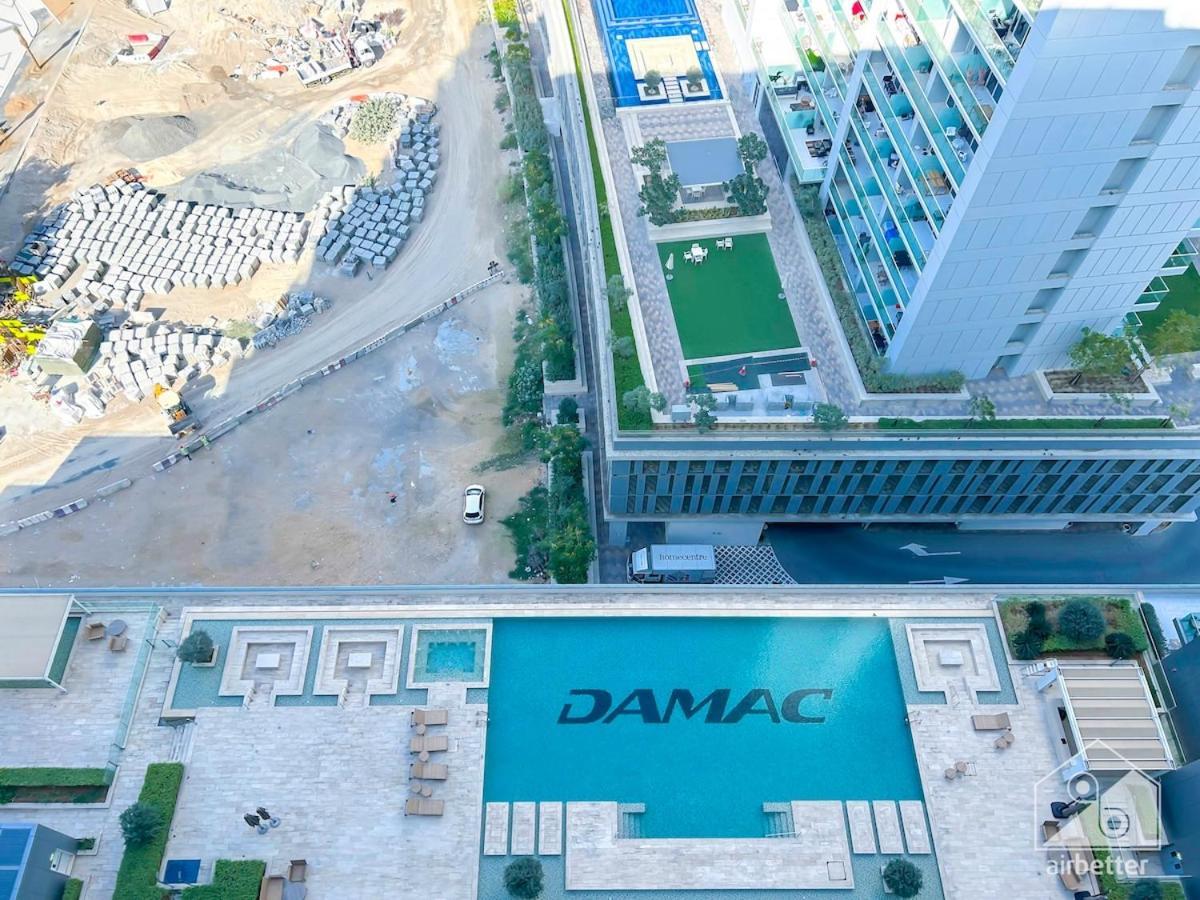 Luxury Stay At Damac Majestine With Balcony & Views Dubai Exterior foto